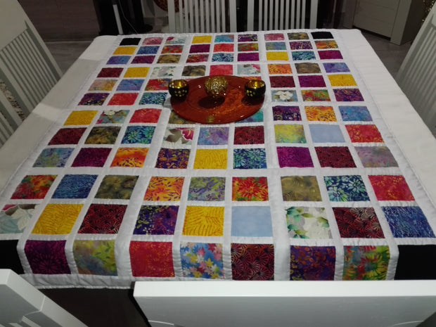 Carré de table a manger, bazin riche et batik indonesien - By Bina'Patch